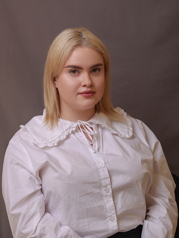 Комусова Мария Александровна.