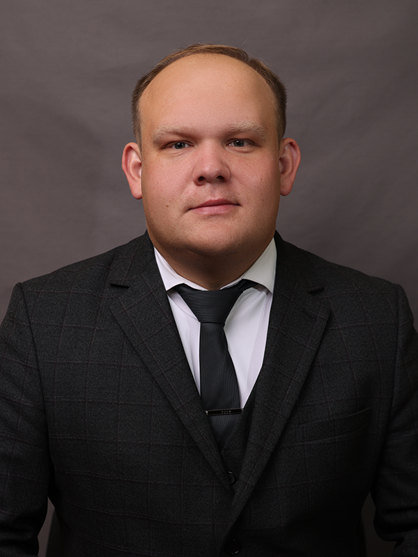 Куманев Виталий Николаевич.